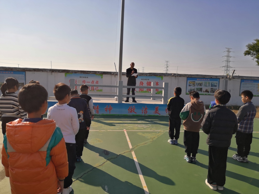 246acf20c8814869a5451195ef5bd2e8.jpg