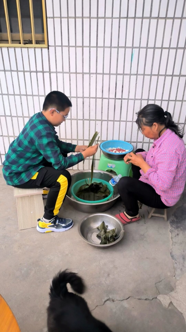 080caf5478364245af097ccfcf668ec6.jpg